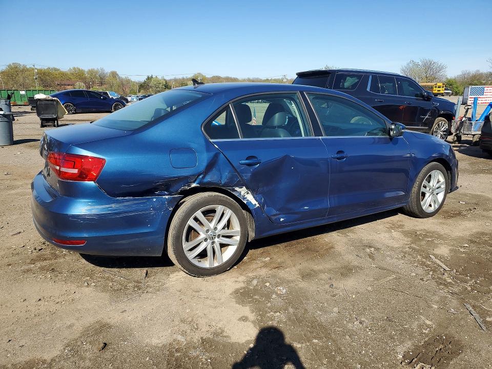 Продаж на аукціоні авто 2015 Volkswagen Jetta, vin: 3VWLA7AJ4FM295150, номер лоту: 48851316