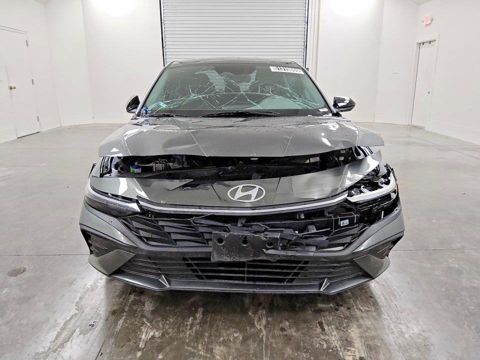 2026 Hyundai Elantra მანქანა იყიდება აუქციონზე, vin: KMHLM4DG1TU097802, აუქციონის ნომერი: 51319886