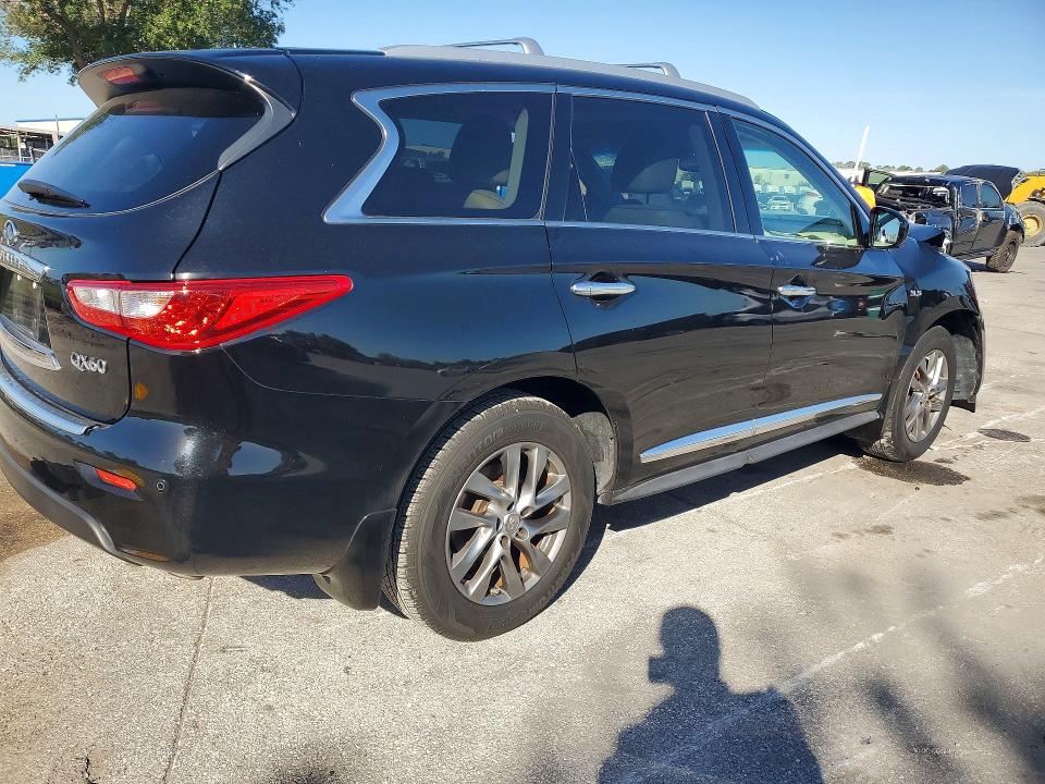49967256 :رقم المزاد ، 5N1AL0MNXFC557843 vin ، 2015 Infiniti Qx60 مزاد بيع