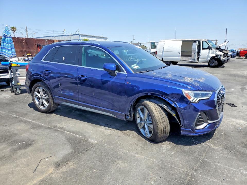 50457576 :رقم المزاد ، WA1DECF30R1033216 vin ، 2024 Audi Q3 مزاد بيع