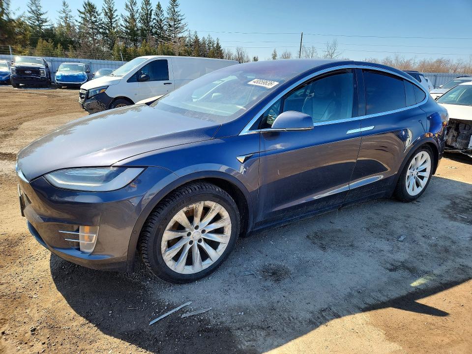 48859636 :رقم المزاد ، 5YJXCDE29HF045698 vin ، 2017 Tesla Model X مزاد بيع