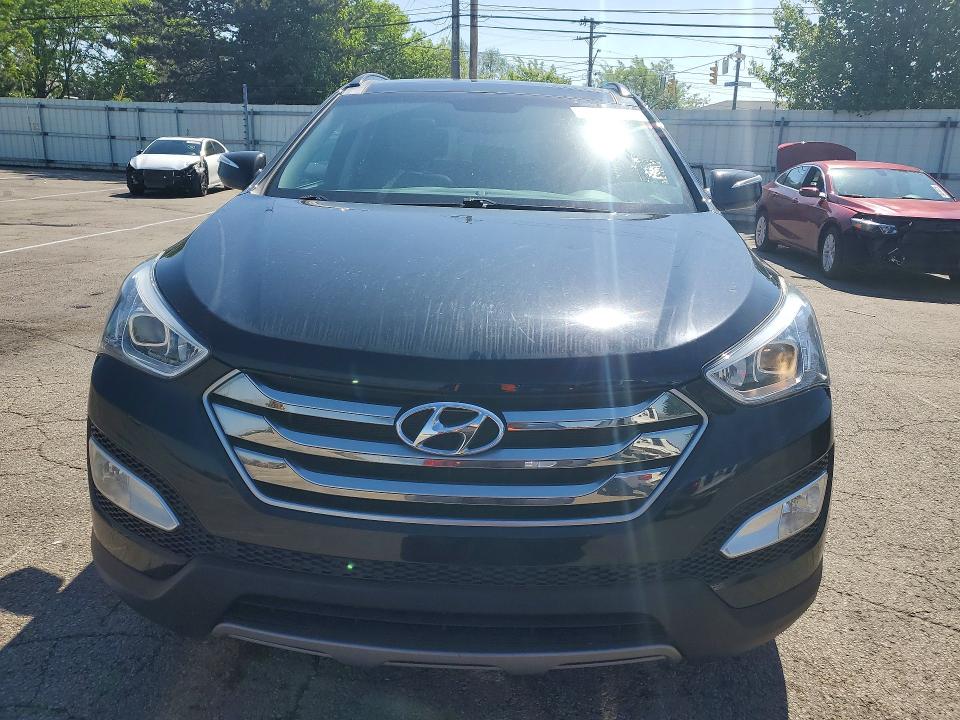Продаж на аукціоні авто 2016 Hyundai Santa Fe Sport, vin: 5XYZU3LB4GG374285, номер лоту: 50722296