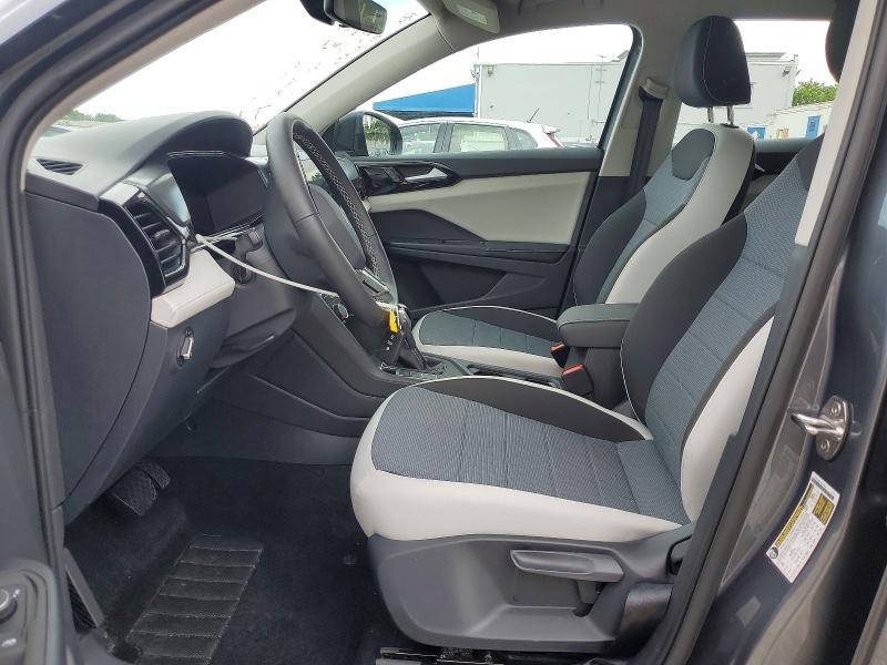 49239296 :رقم المزاد ، 3VV5C7B28SM086471 vin ، 2025 Volkswagen Taos مزاد بيع