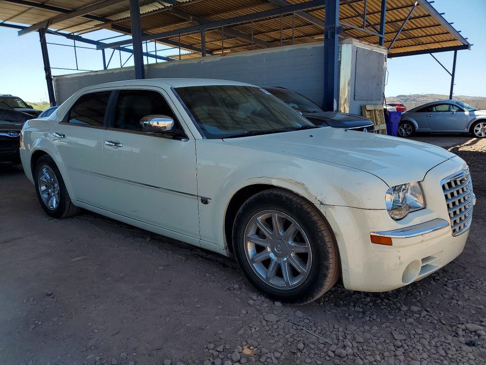 2006 Chrysler 300c მანქანა იყიდება აუქციონზე, vin: 2C3KA63H76H371580, აუქციონის ნომერი: 49983416