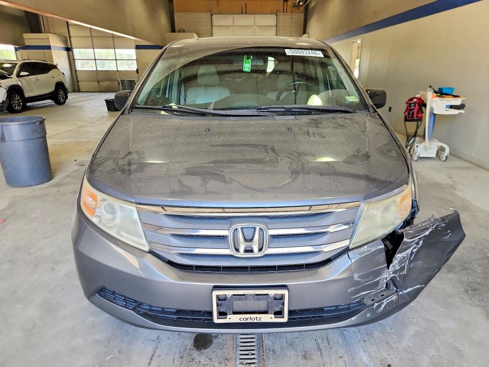 50093246 :رقم المزاد ، 5FNRL5H6XDB056717 vin ، 2013 Honda Odyssey مزاد بيع