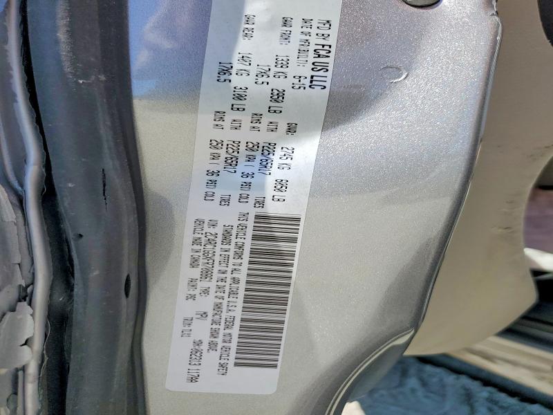 49999576 :رقم المزاد ، 2C4RC1GGXFR708861 vin ، 2015 Chrysler Town & Country مزاد بيع