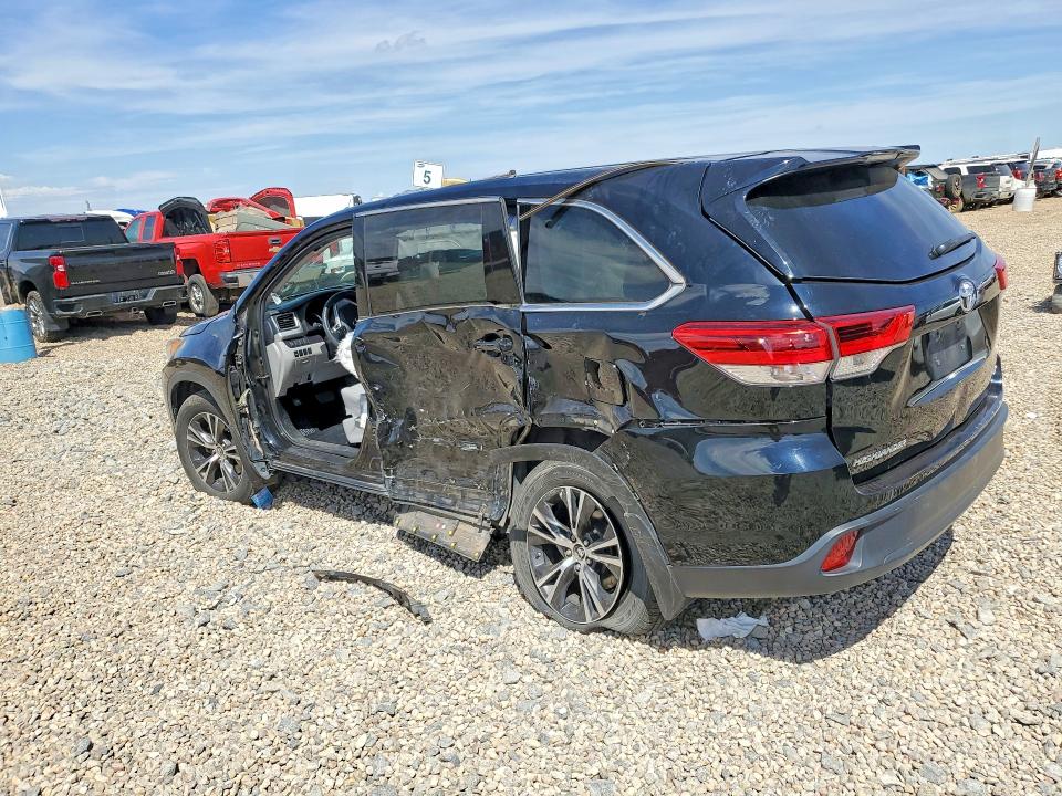 Продаж на аукціоні авто 2019 Toyota Highlander, vin: 5TDBZRFH1KS969127, номер лоту: 49705396