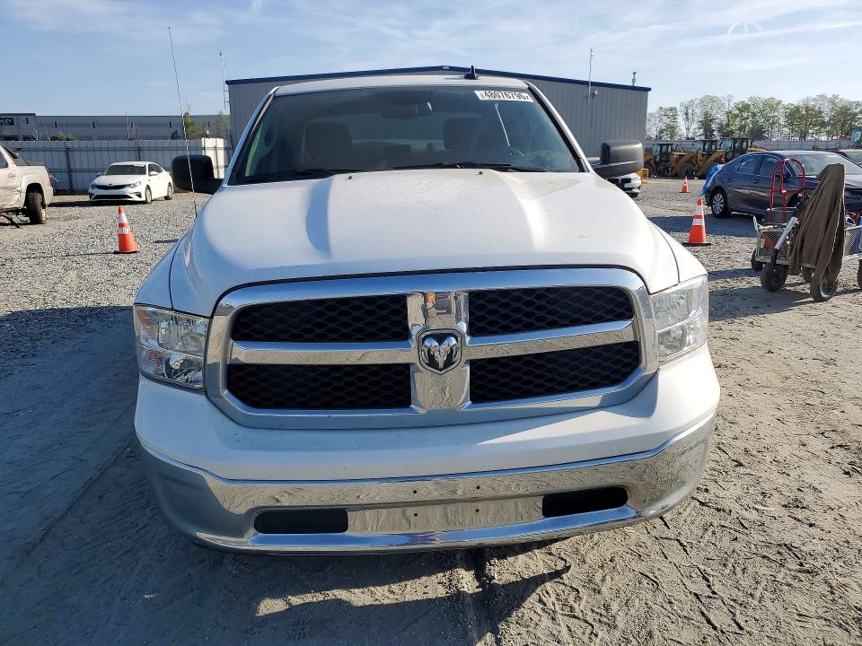 48076796 :رقم المزاد ، 3C6RR6KG8NG172555 vin ، 2022 Ram 1500 Classic مزاد بيع
