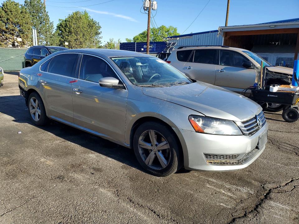 Продажа на аукционе авто 2013 Volkswagen Passat, vin: 1VWBH7A34DC003410, номер лота: 51012656