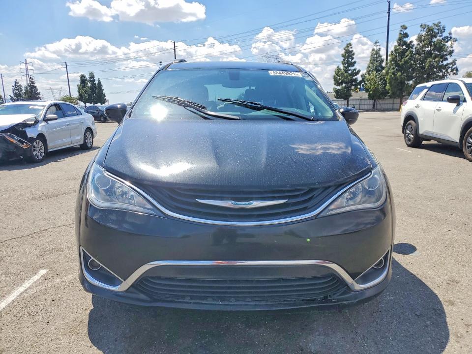 Продажа на аукционе авто 2018 Chrysler Pacifica, vin: 2C4RC1L71JR187656, номер лота: 48449926