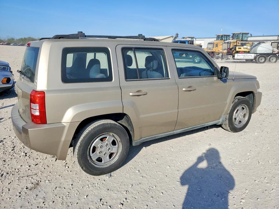 2010 Jeep Patriot მანქანა იყიდება აუქციონზე, vin: 1J4NT2GB8AD557971, აუქციონის ნომერი: 48038866