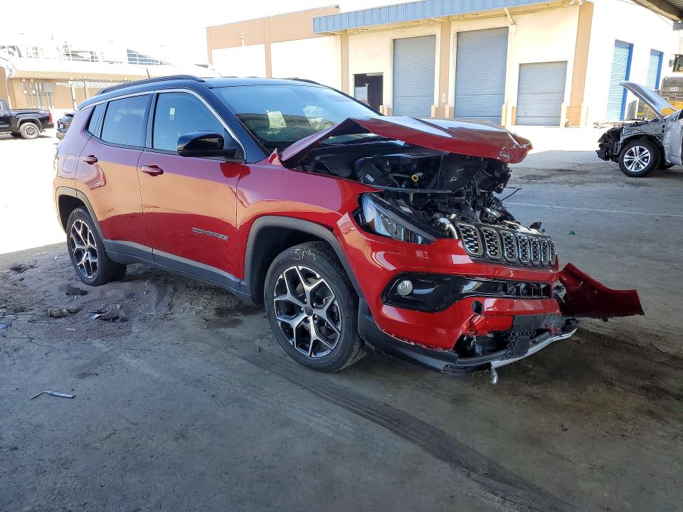 51597226 :رقم المزاد ، 3C4NJDCN3ST622664 vin ، 2025 Jeep Compass مزاد بيع