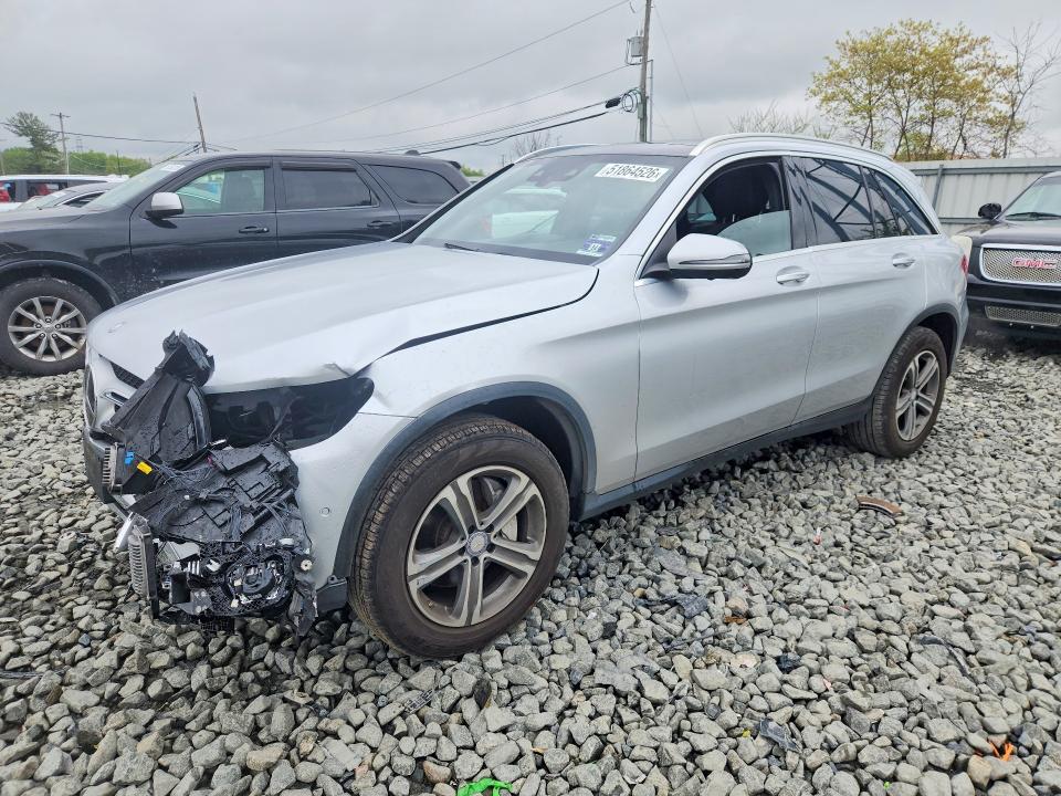 51864526 :رقم المزاد ، WDC0G4KB4HF199400 vin ، 2017 Mercedes-benz Glc مزاد بيع