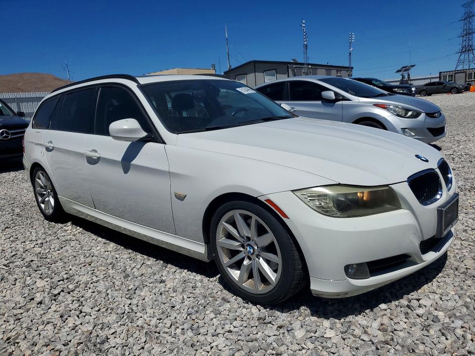 51044996 :رقم المزاد ، WBAUT9C59BA191531 vin ، 2011 Bmw 328 مزاد بيع