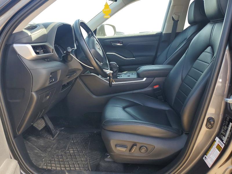 Продажа на аукционе авто 2022 Toyota Highlander Hybrid, vin: 5TDGBRCH5NS537692, номер лота: 51497526