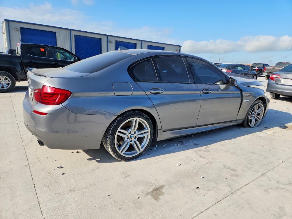 49133626 :رقم المزاد ، WBAFU7C58BC878028 vin ، 2011 Bmw 535 مزاد بيع