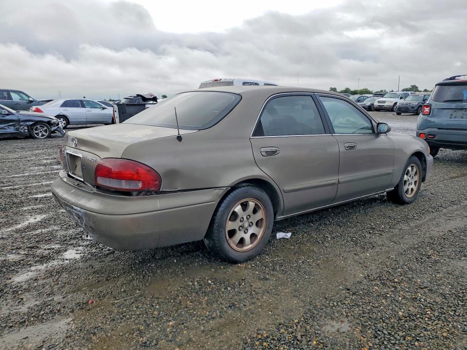 50342926 :رقم المزاد ، 1YVGF22C9X5880008 vin ، 1999 Mazda 626 مزاد بيع