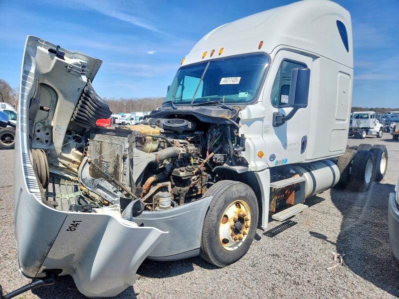 Продаж на аукціоні авто 2015 Freightliner Cascadia 125, vin: 1FUJGLD65FLGJ1340, номер лоту: 49317426