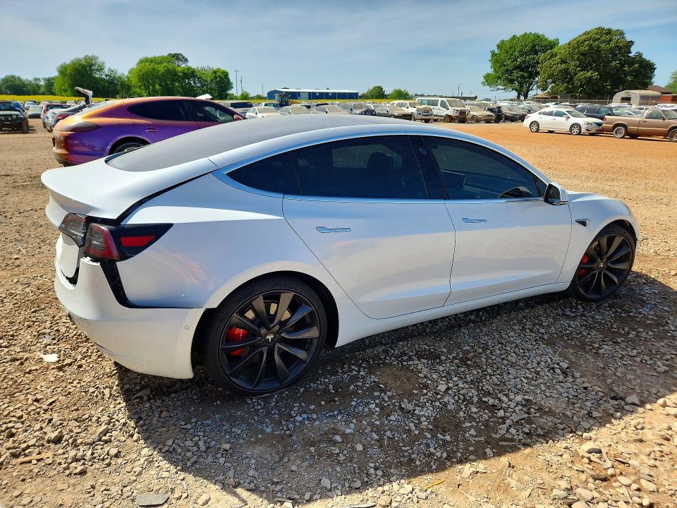 Продажа на аукционе авто 2020 Tesla Model 3, vin: 5YJ3E1EC4LF624381, номер лота: 49748996