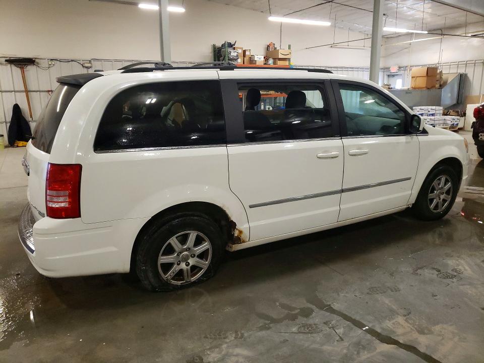 Продажа на аукционе авто 2010 Chrysler Town & Country, vin: 2A4RR5D14AR142642, номер лота: 47777336