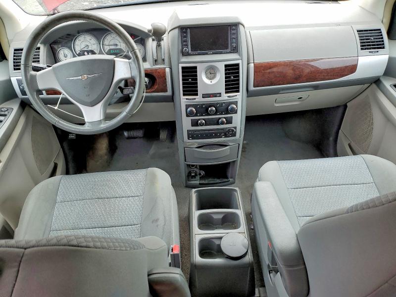 48752906 :رقم المزاد ، 2A4RR5D19AR319413 vin ، 2010 Chrysler Town & Country مزاد بيع