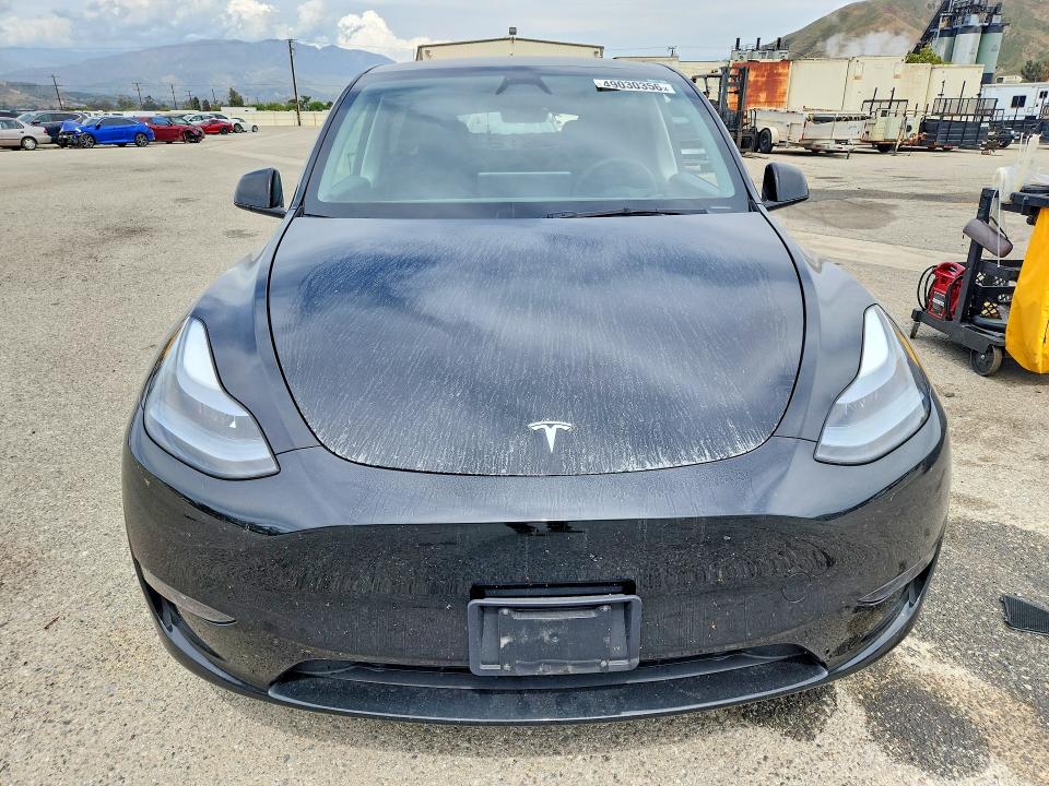 2025 Tesla Model Y მანქანა იყიდება აუქციონზე, vin: 7SAYGDED3SF235758, აუქციონის ნომერი: 49030356
