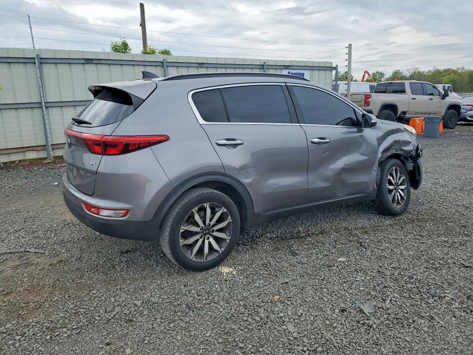 2018 Kia Sportage მანქანა იყიდება აუქციონზე, vin: KNDPNCAC0J7431893, აუქციონის ნომერი: 51648546