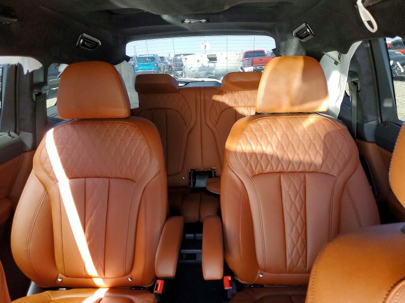 51679516 :رقم المزاد ، 5UX23EM02T9280087 vin ، 2026 Bmw X7 مزاد بيع