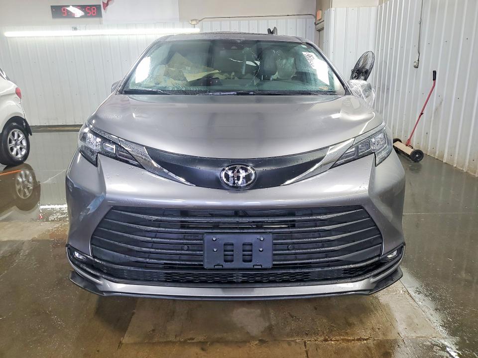 49610296 :رقم المزاد ، 5TDYSKFC1TS248432 vin ، 2026 Toyota Sienna مزاد بيع