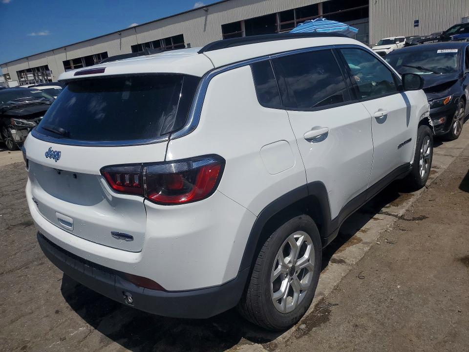 51091076 :رقم المزاد ، 3C4NJDBN4ST550195 vin ، 2025 Jeep Compass مزاد بيع