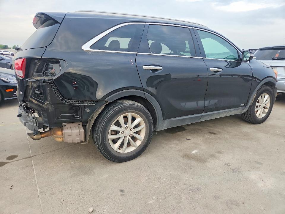 46218356 :رقم المزاد ، 5XYPGDA38HG290424 vin ، 2017 Kia Sorento مزاد بيع