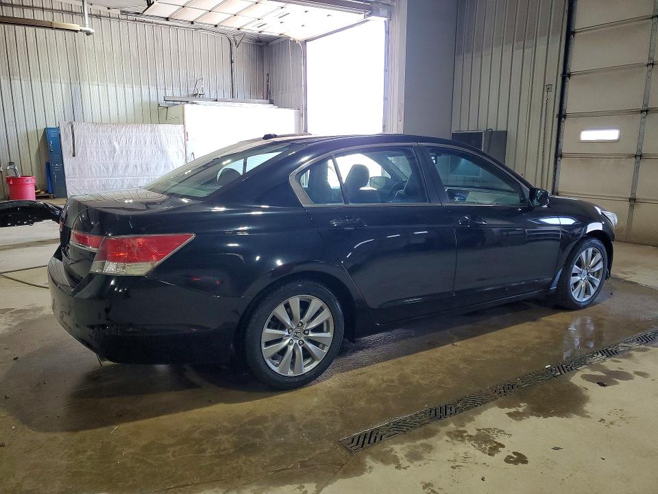 49296106 :رقم المزاد ، 1HGCP2F86CA052556 vin ، 2012 Honda Accord مزاد بيع