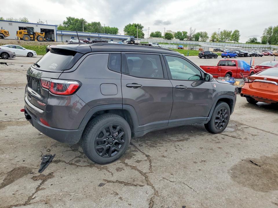 Продажа на аукционе авто 2018 Jeep Compass, vin: 3C4NJDDB0JT410551, номер лота: 51132576