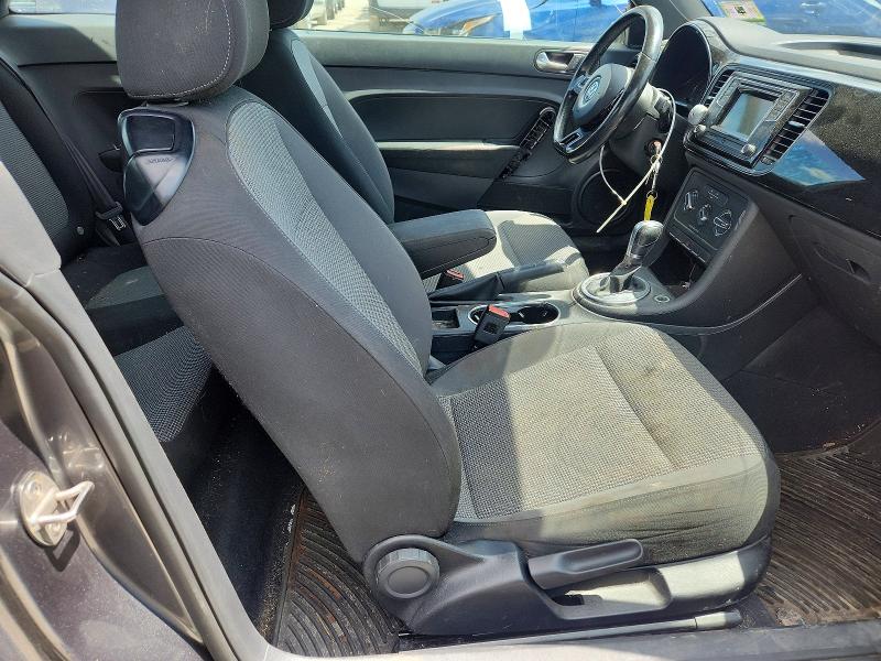 Продажа на аукционе авто 2017 Volkswagen Beetle, vin: 3VWF17AT2HM608004, номер лота: 51478776