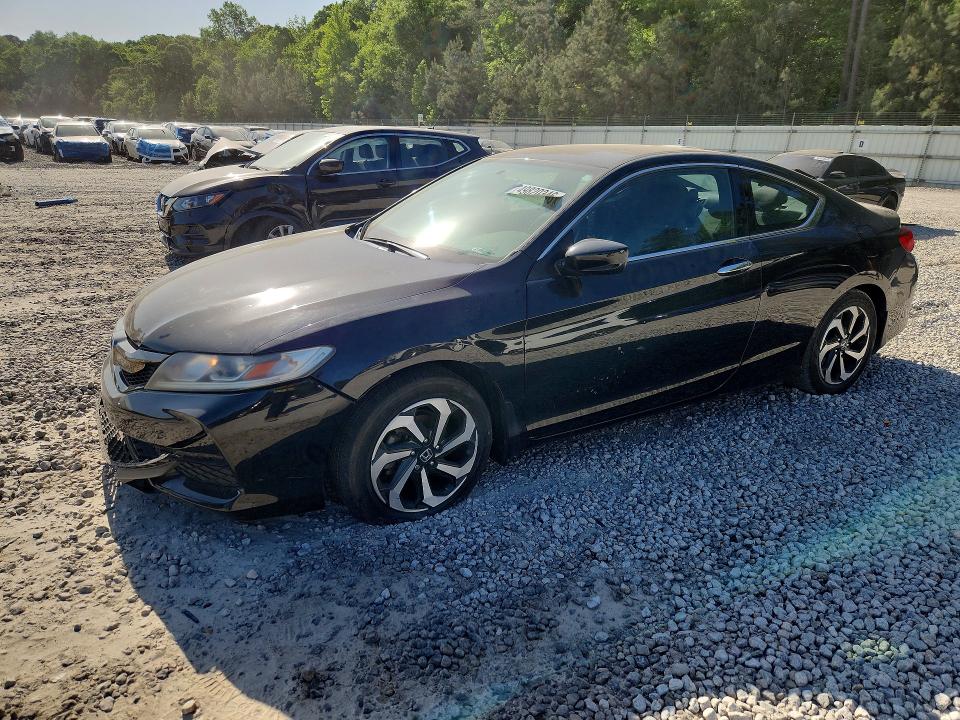 Продажа на аукционе авто 2017 Honda Accord, vin: 1HGCT1B38HA009988, номер лота: 58869806