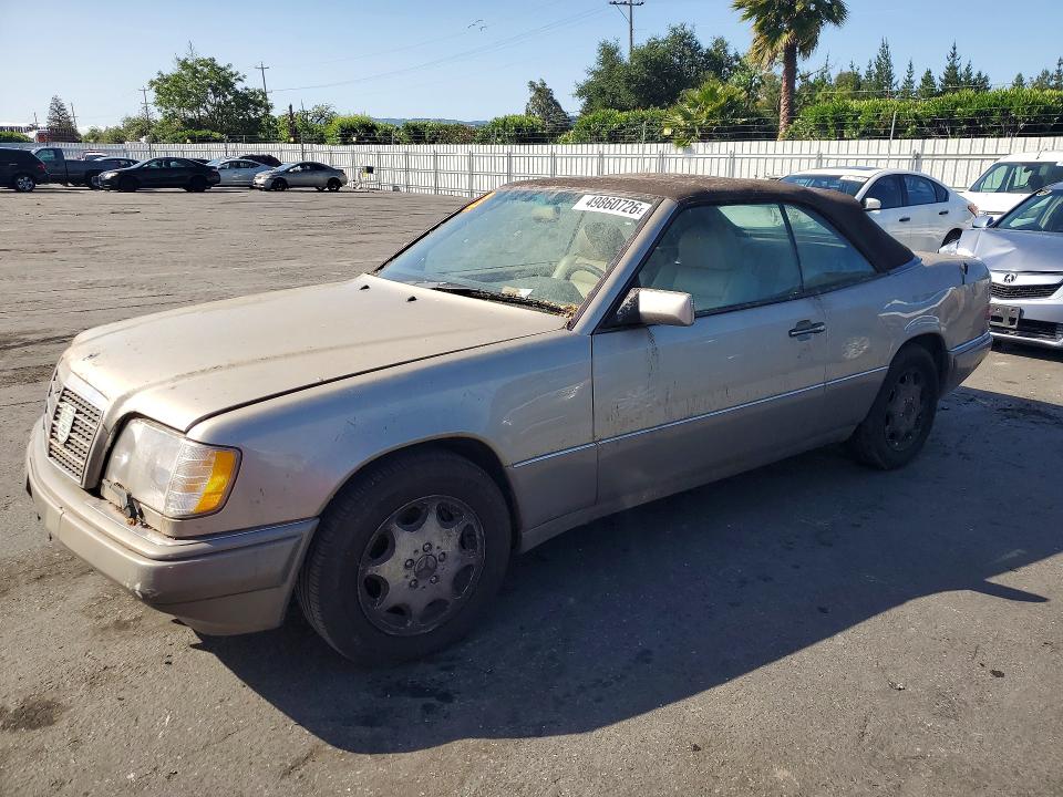 49860726 :رقم المزاد ، WDBEA66E9SC176974 vin ، 1995 Mercedes-benz E مزاد بيع