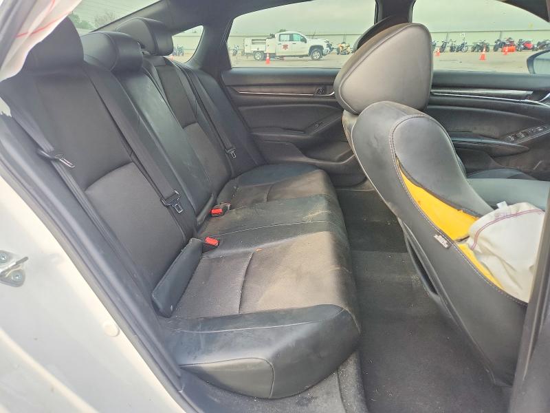 Продаж на аукціоні авто 2022 Honda Accord, vin: 1HGCV1F38NA037743, номер лоту: 49622846