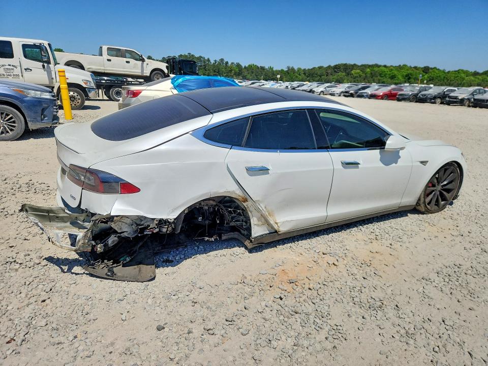 Aukcja sprzedaży 2015 Tesla Model S, vin: 5YJSA1H23FF092698, numer aukcji: 50255916