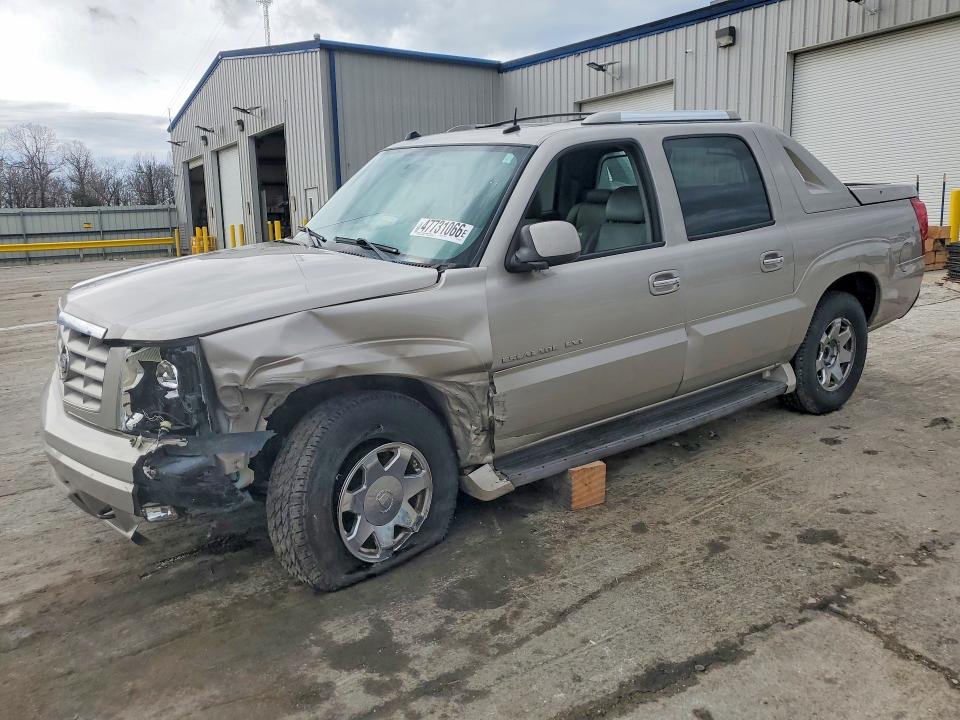 2004 Cadillac Escalade მანქანა იყიდება აუქციონზე, vin: 3GYEK62N64G135586, აუქციონის ნომერი: 47731066