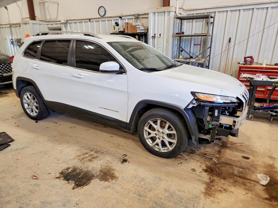 Продаж на аукціоні авто 2017 Jeep Cherokee, vin: 1C4PJLCB0HW586234, номер лоту: 50547496