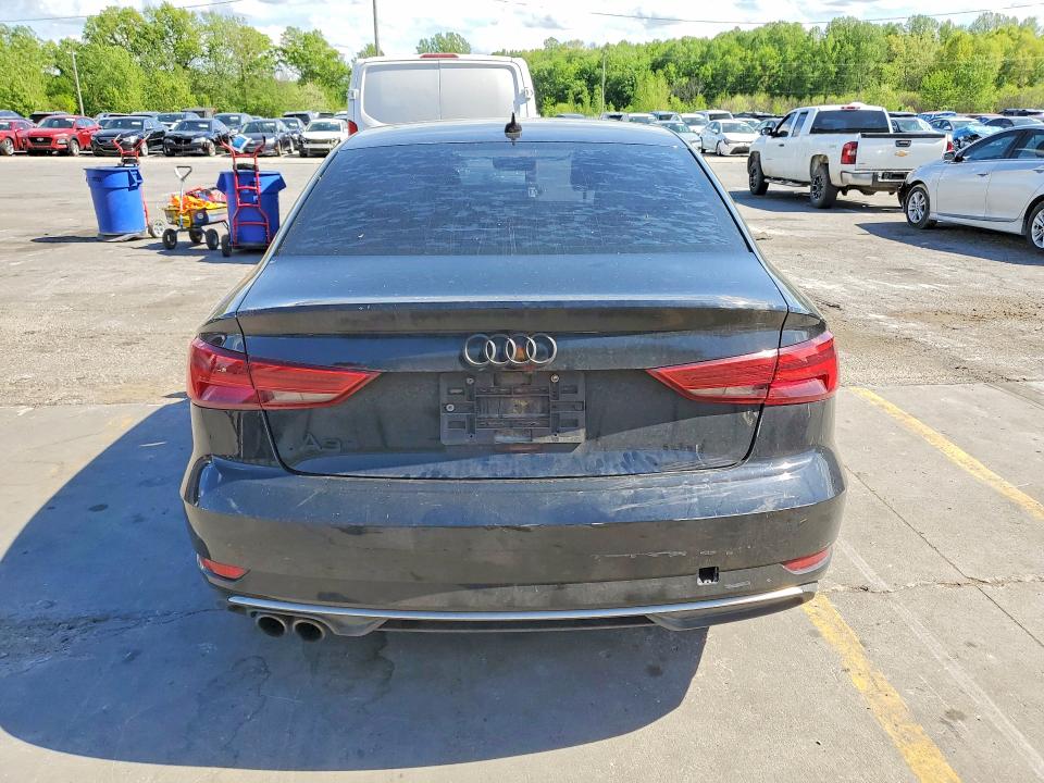 Продажа на аукционе авто 2017 Audi A3, vin: WAUAUGFF7H1042522, номер лота: 50308926