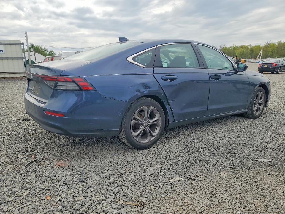 51651446 :رقم المزاد ، 1HGCY1F33RA015887 vin ، 2024 Honda Accord مزاد بيع