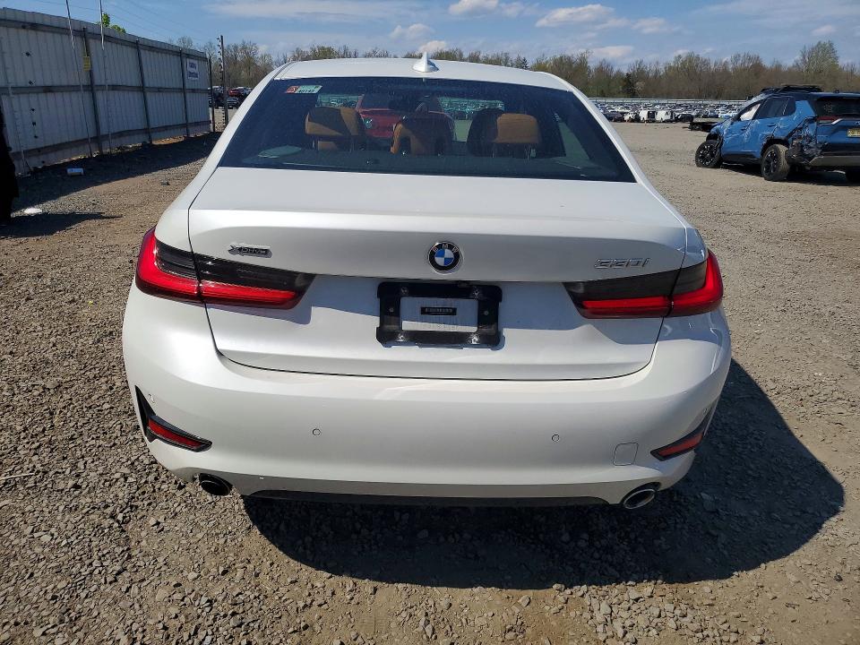49940496 :رقم المزاد ، 3MW5R7J08M8B99777 vin ، 2021 Bmw 330xi مزاد بيع