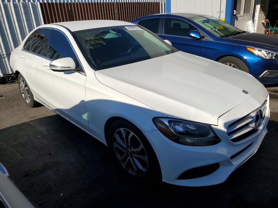 Продажа на аукционе авто 2017 Mercedes-benz C, vin: 55SWF4JB2HU225323, номер лота: 49096226