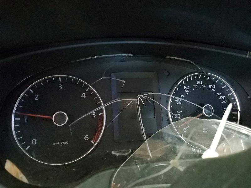 51607446 :رقم المزاد ، 3VWLL7AJ6EM391404 vin ، 2014 Volkswagen Jetta مزاد بيع