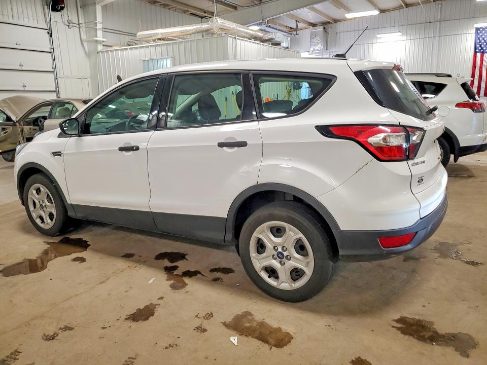 2018 Ford Escape მანქანა იყიდება აუქციონზე, vin: 1FMCU0F76JUD21438, აუქციონის ნომერი: 51715186