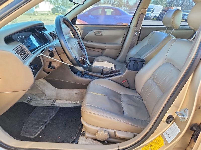 52019346 :رقم المزاد ، JT2BG28K8W0250156 vin ، 1998 Toyota Camry مزاد بيع