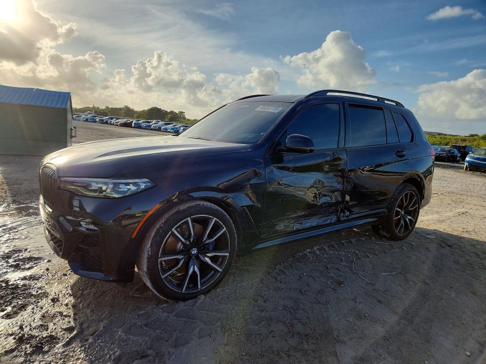 49811696 :رقم المزاد ، 5UXCW2C08N9M13241 vin ، 2022 Bmw X7 مزاد بيع
