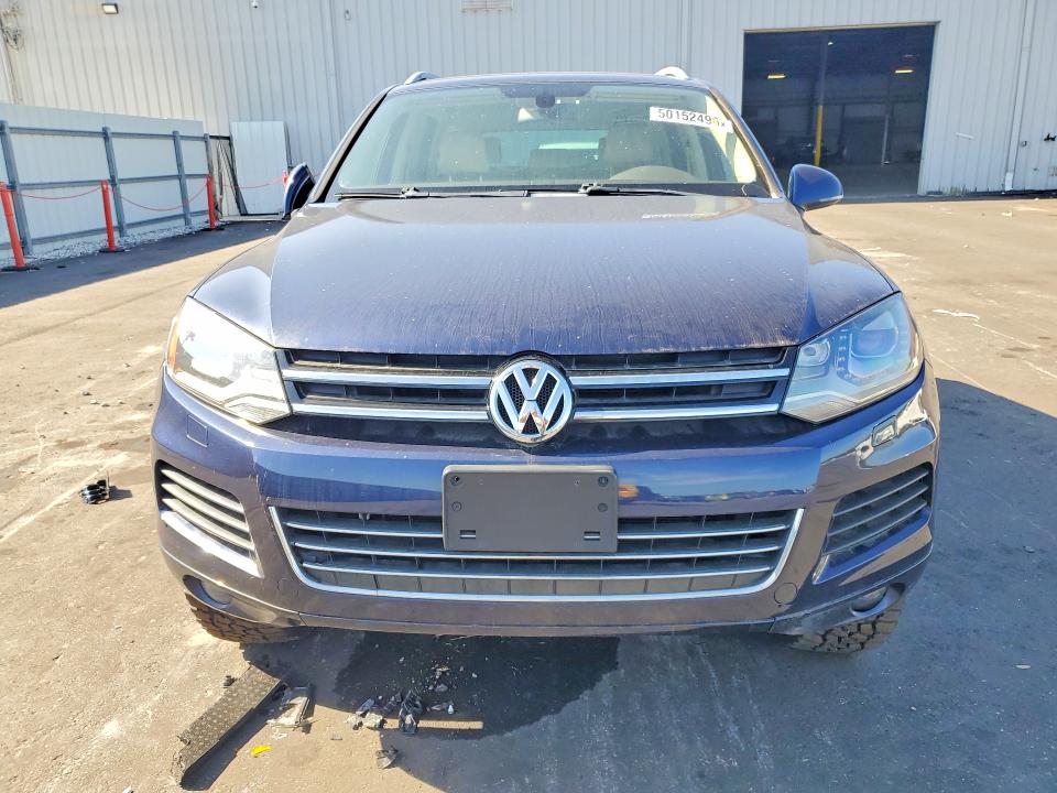 2013 Volkswagen Touareg მანქანა იყიდება აუქციონზე, vin: WVGEP9BP2DD004450, აუქციონის ნომერი: 50152496