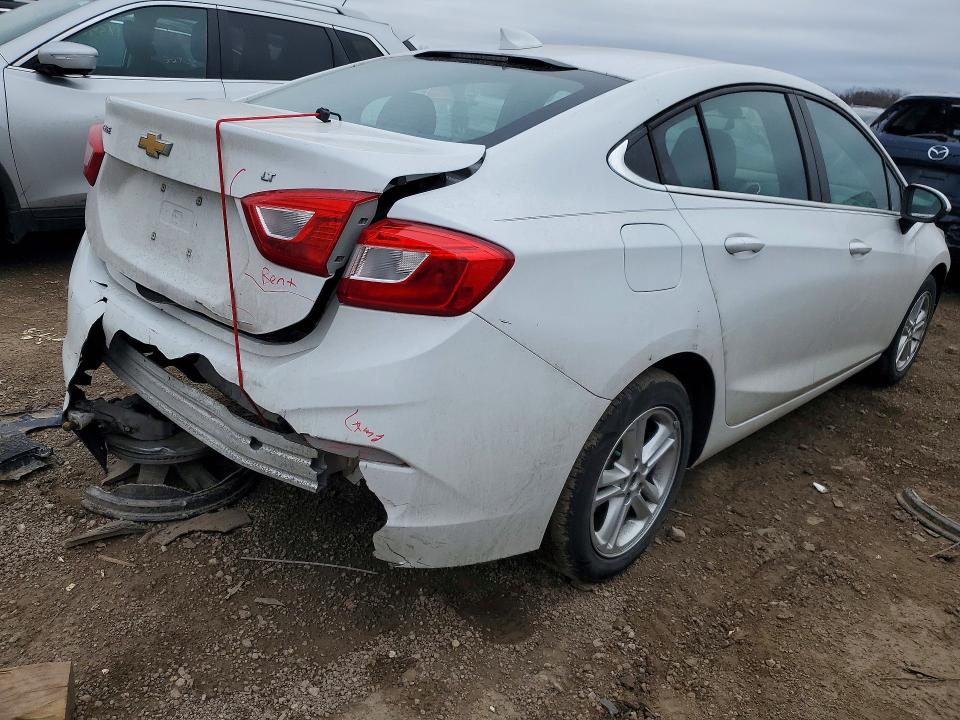 Продажа на аукционе авто 2017 Chevrolet Cruze, vin: 1G1BE5SM8H7139313, номер лота: 47824976